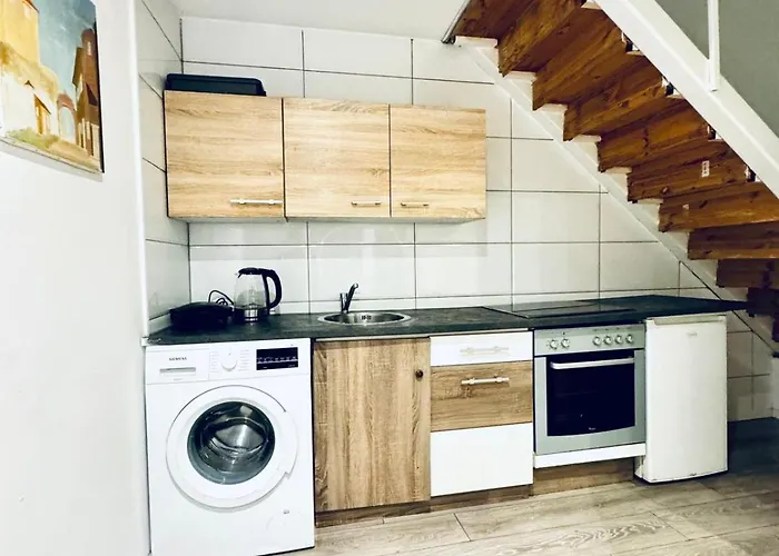 Private In Affordable 5-bedroom Apartment