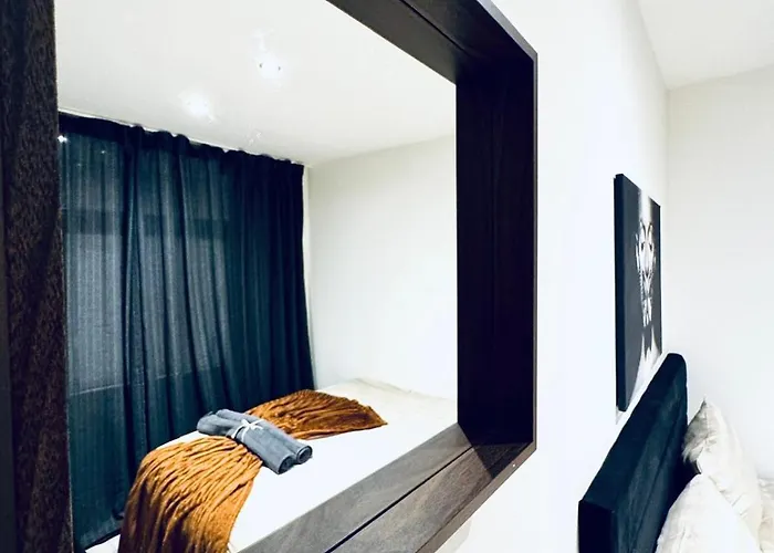 Private In Affordable 5-bedroom Apartment
