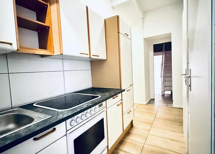 Apartment Private In Affordable 5-bedroom *