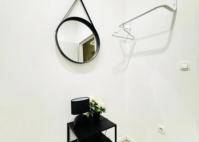 Apartment Private In Affordable 5-bedroom Vienna