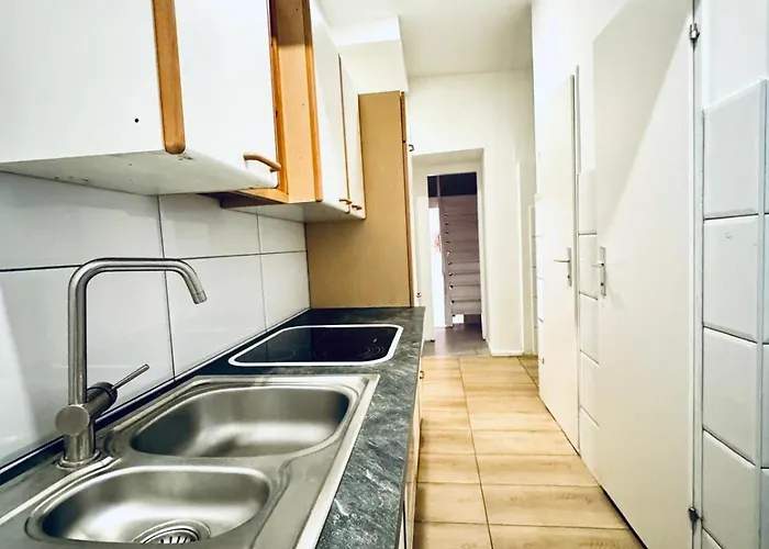 Private In Affordable 5-bedroom Apartment *